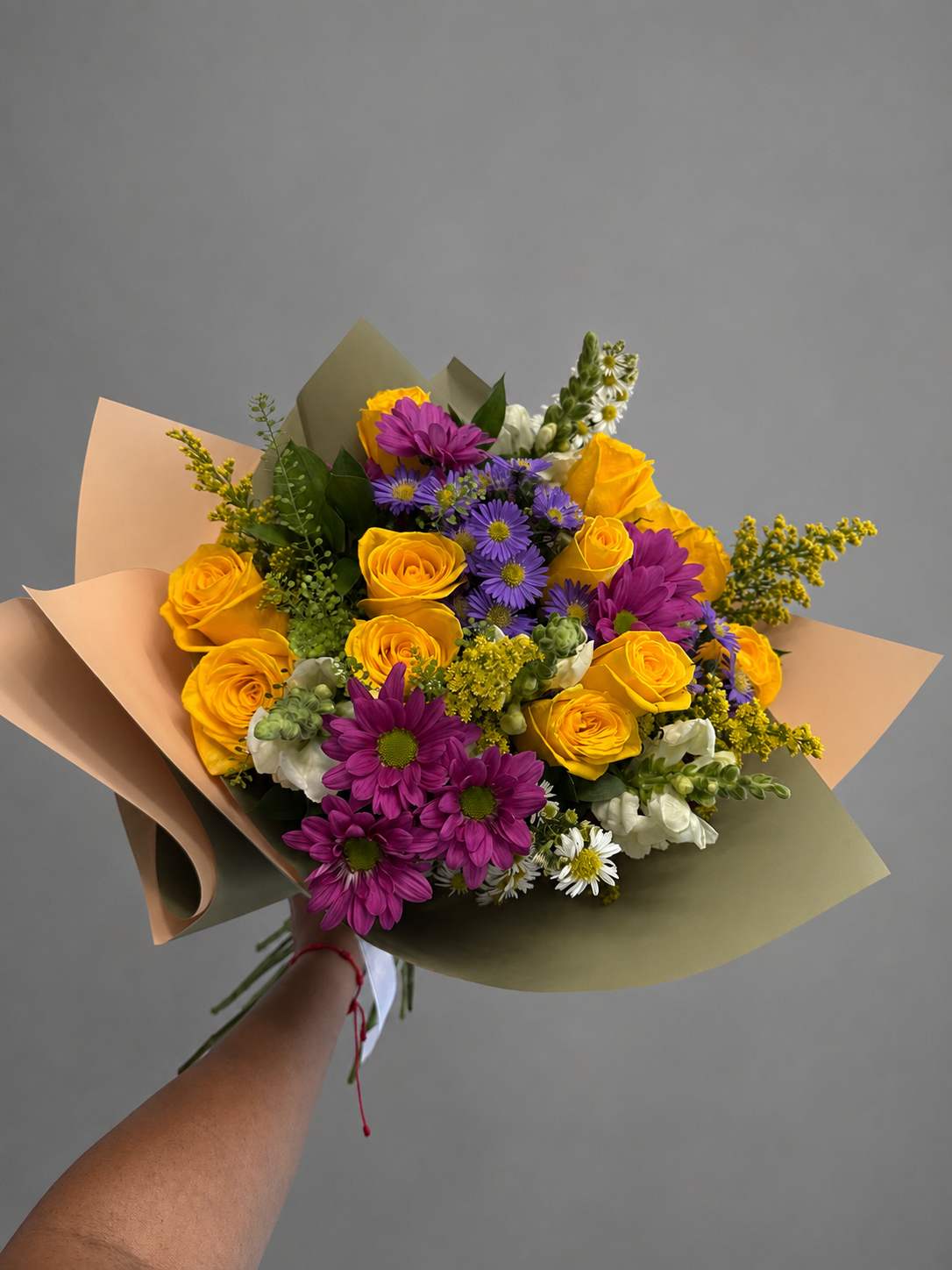 Vesna Mix Bouquet Yellow Rose and Purple Daisy Bouquet